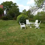Landhaus Laave Ferienwohnung Lägenhet *