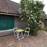 Landhaus Laave Ferienwohnung Lägenhet *