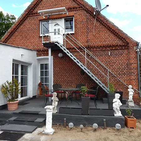 Landhaus Laave Ferienwohnung Lägenhet *